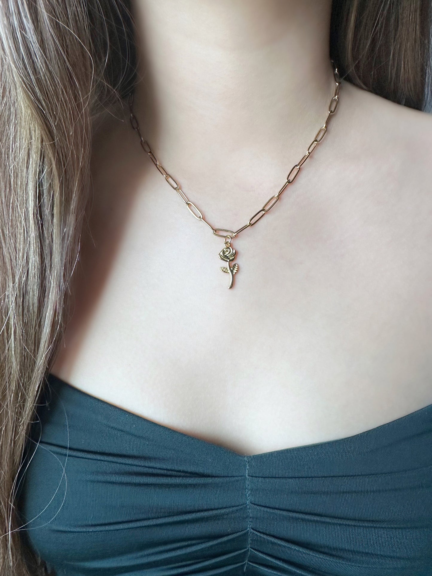 The Rose Necklace (Gold)