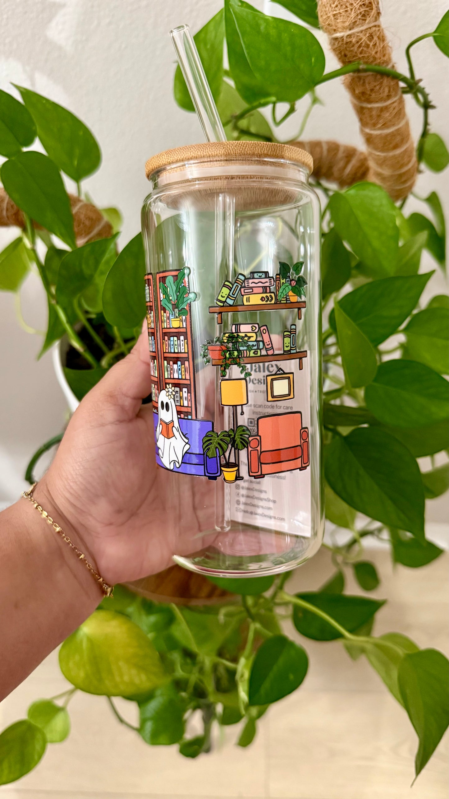 Reading Ghostie | 20oz Glass Cup