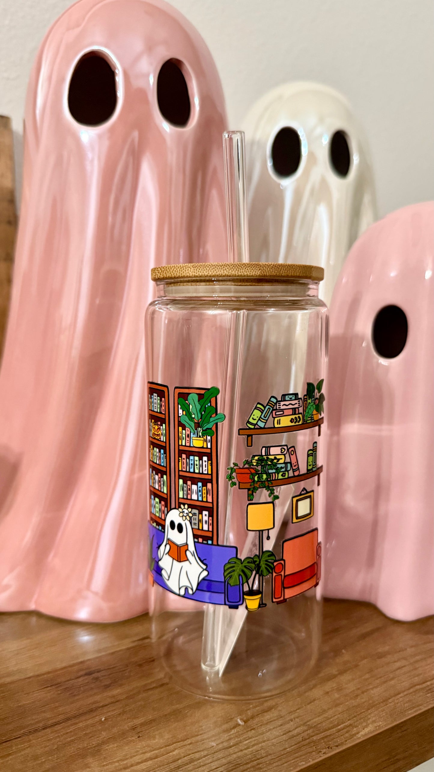 Reading Ghostie | 20oz Glass Cup