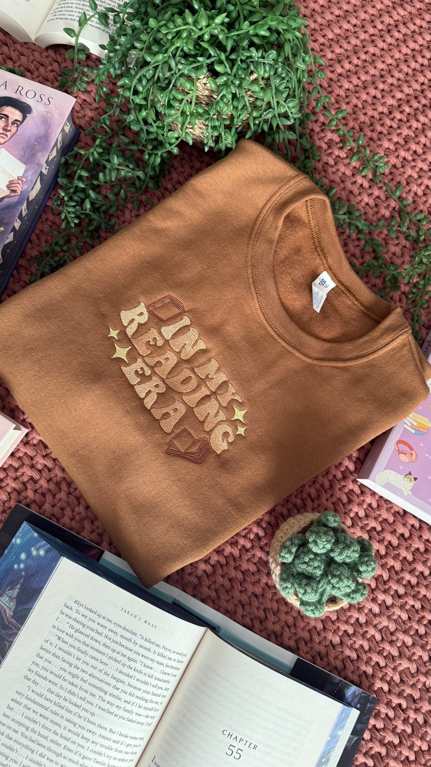 Reading Era | Embroidered Sweatshirt
