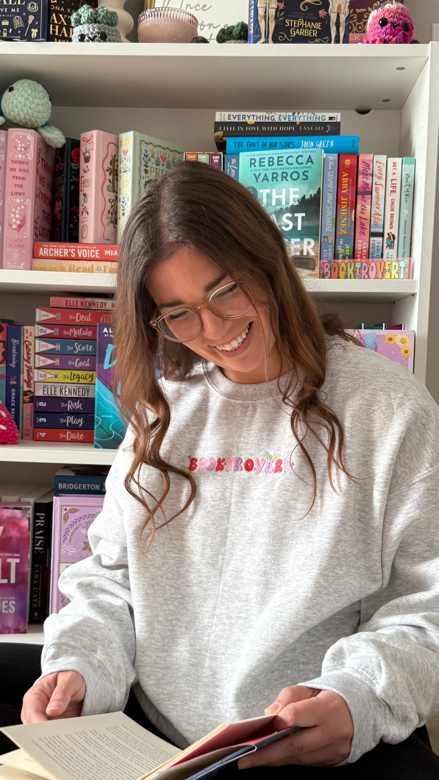 Booktrovert | Embroidered Sweatshirt