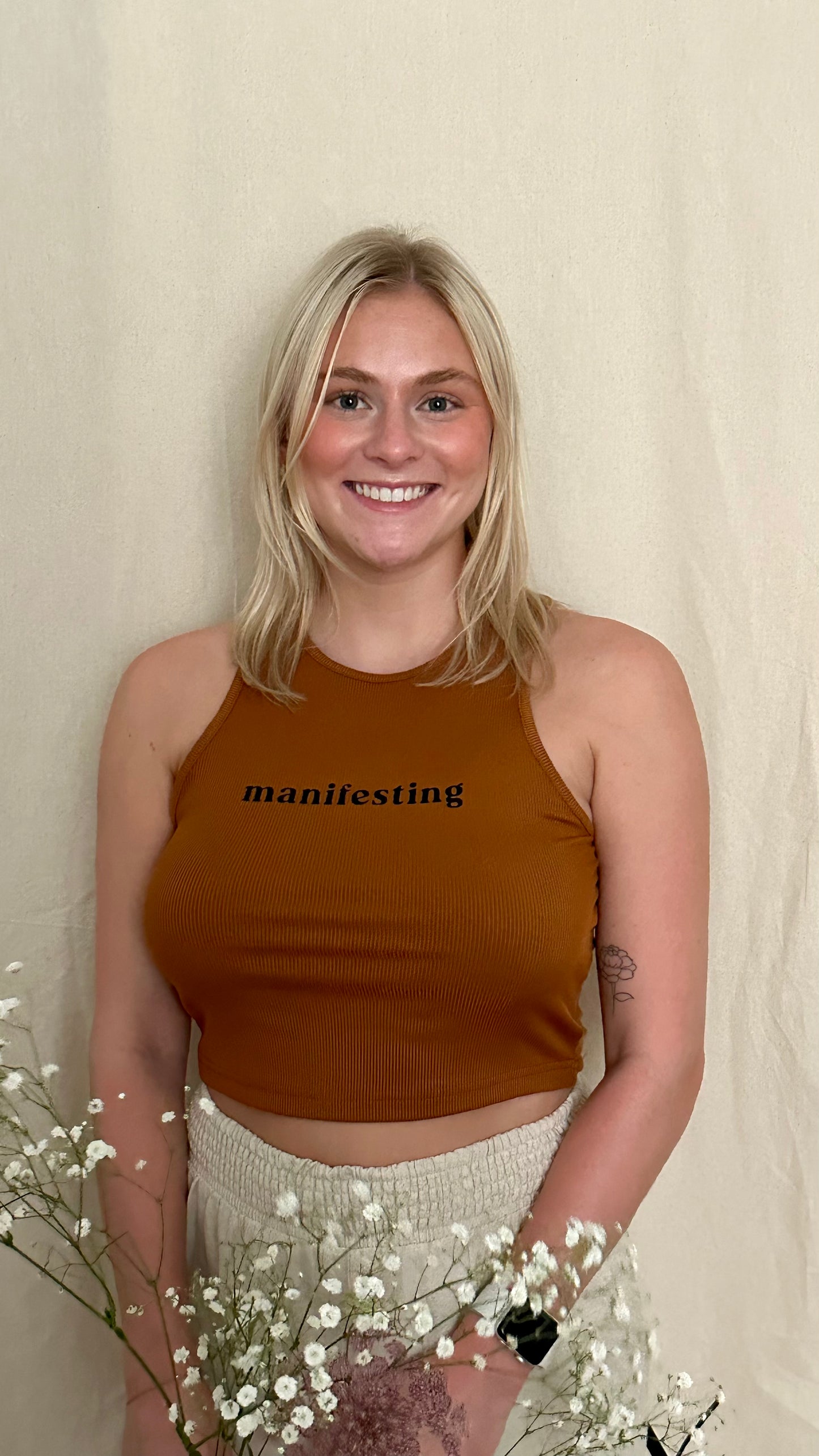 Manifesting | Crop