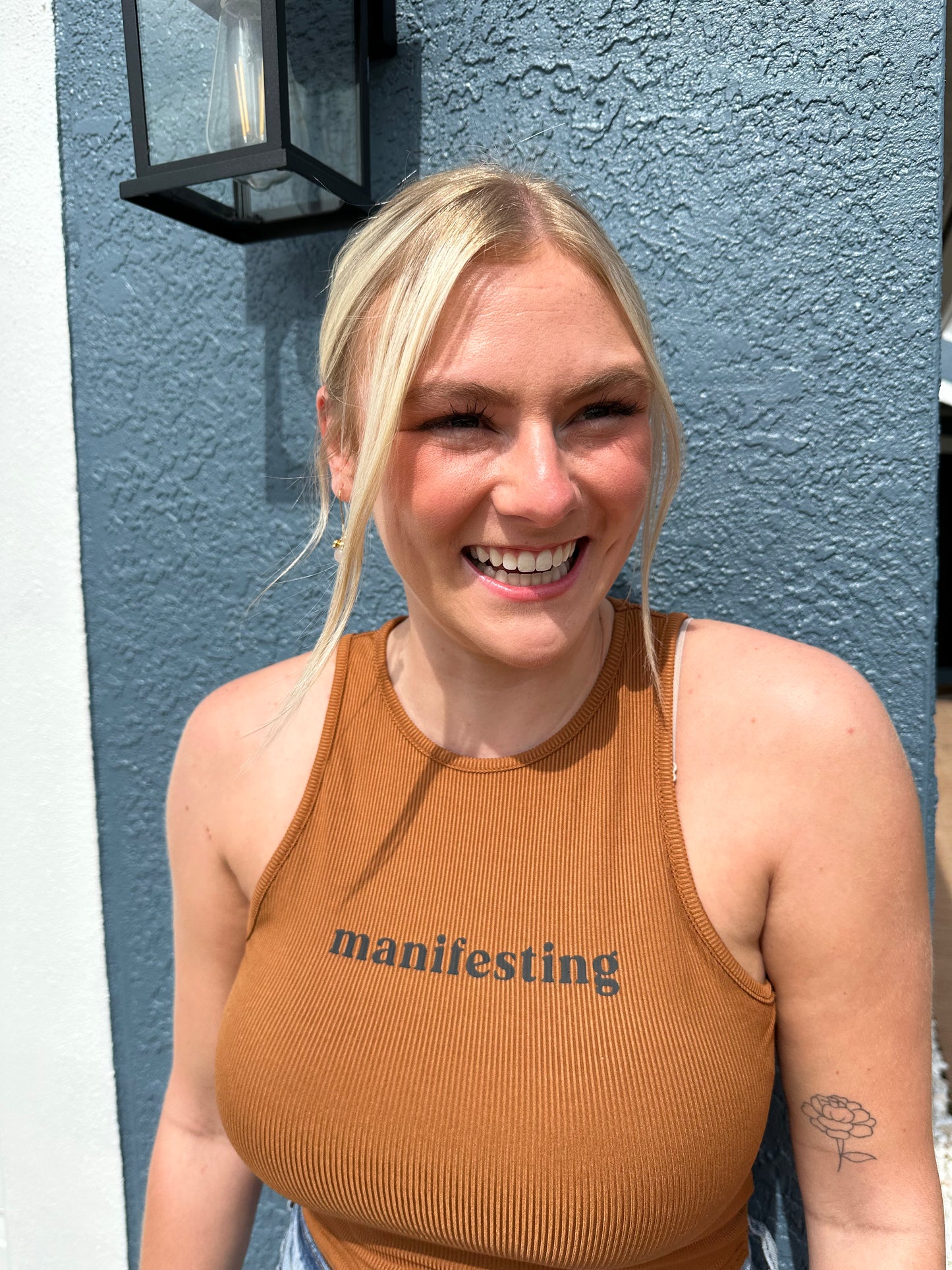 Manifesting | Crop