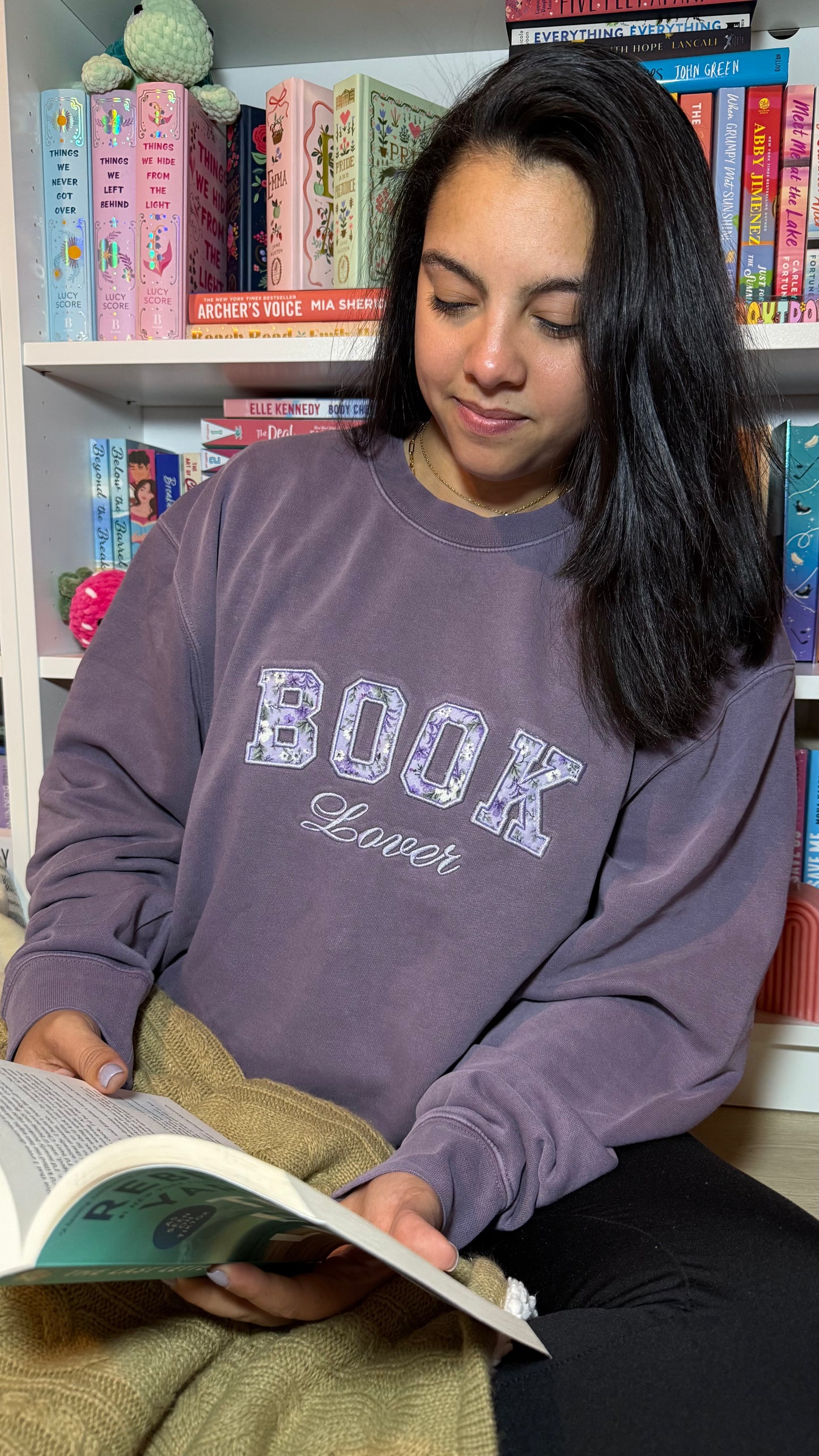 Book Lover | Embroidered Sweatshirt