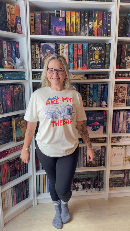Books are my Therapy | T-shirt