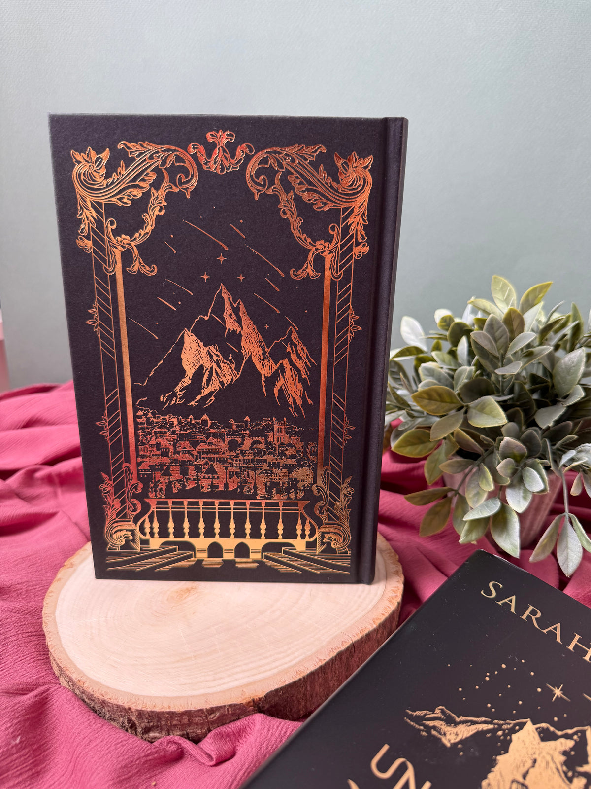 A Court of Myst and Fury *Spanish* | Spain Deluxe Edition