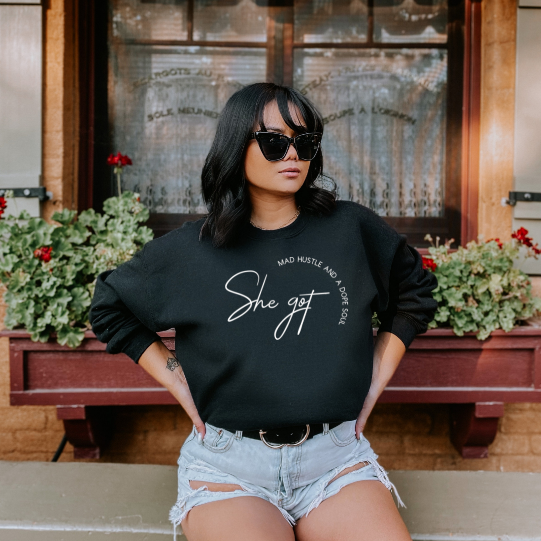 She Got Mad Hustle | Sweatshirt